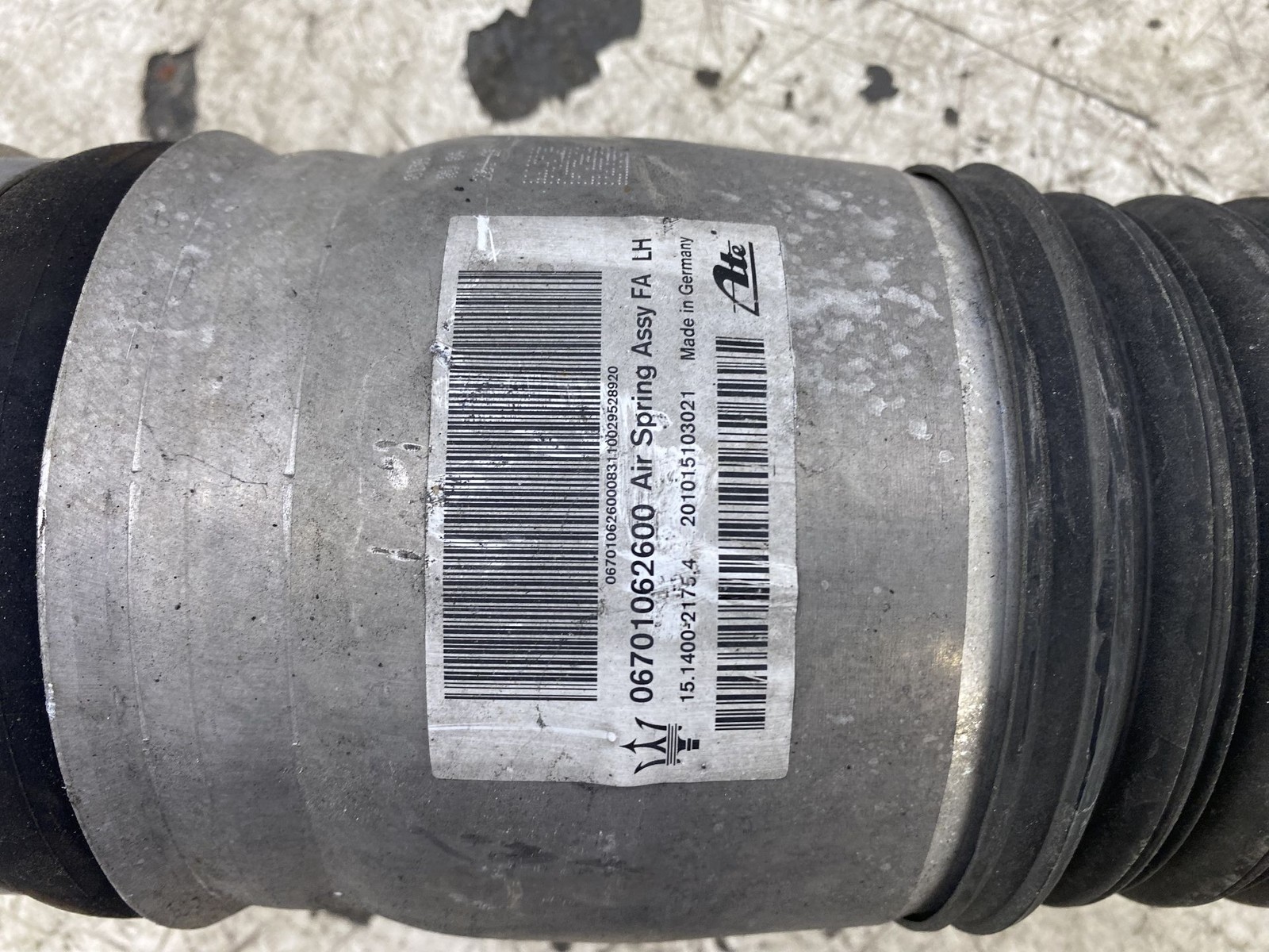 2017-2024 MASERATI LEVANTE OEM FRONT RIGHT SHOCK ABSORBER *36K* 06701007160
