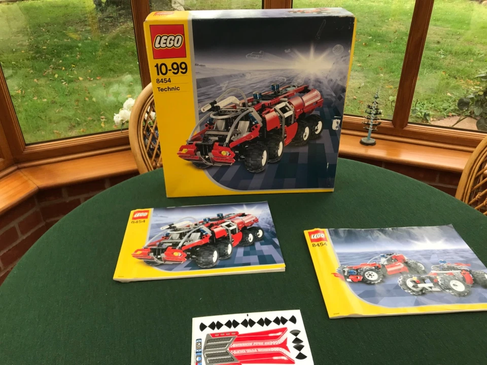 LEGO Technic 8454 Rescue Truck, photo 1 of 5