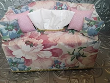 MAUVE AND PINK FLORAL DESIGN SOFA TISSUE BOX COVER NEW HANDMADE FREE TISSUES 💜