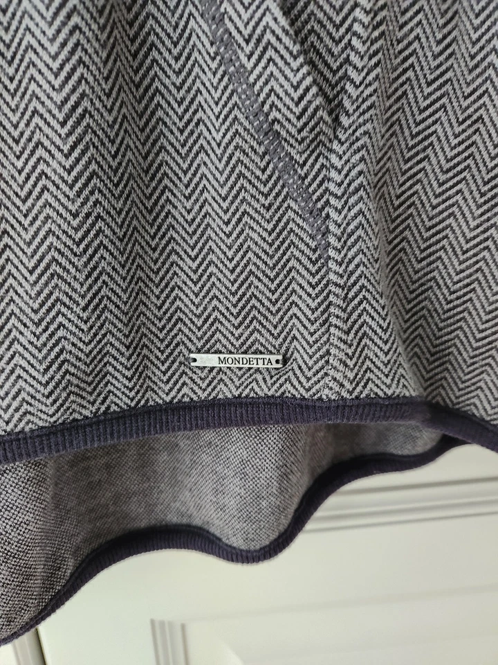 Mondetta Capucha Cuello Pullover Talla L Gris Canguro Bolsa Agujeros para Pulgar Foto 3 de 4