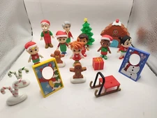 Coco Melon Holiday Figures And Accessories C8