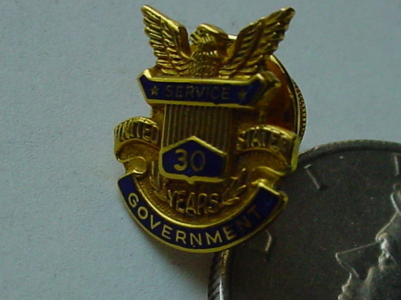 United States Government 30 Year Service Pin 10K Yellow Gold 10kt