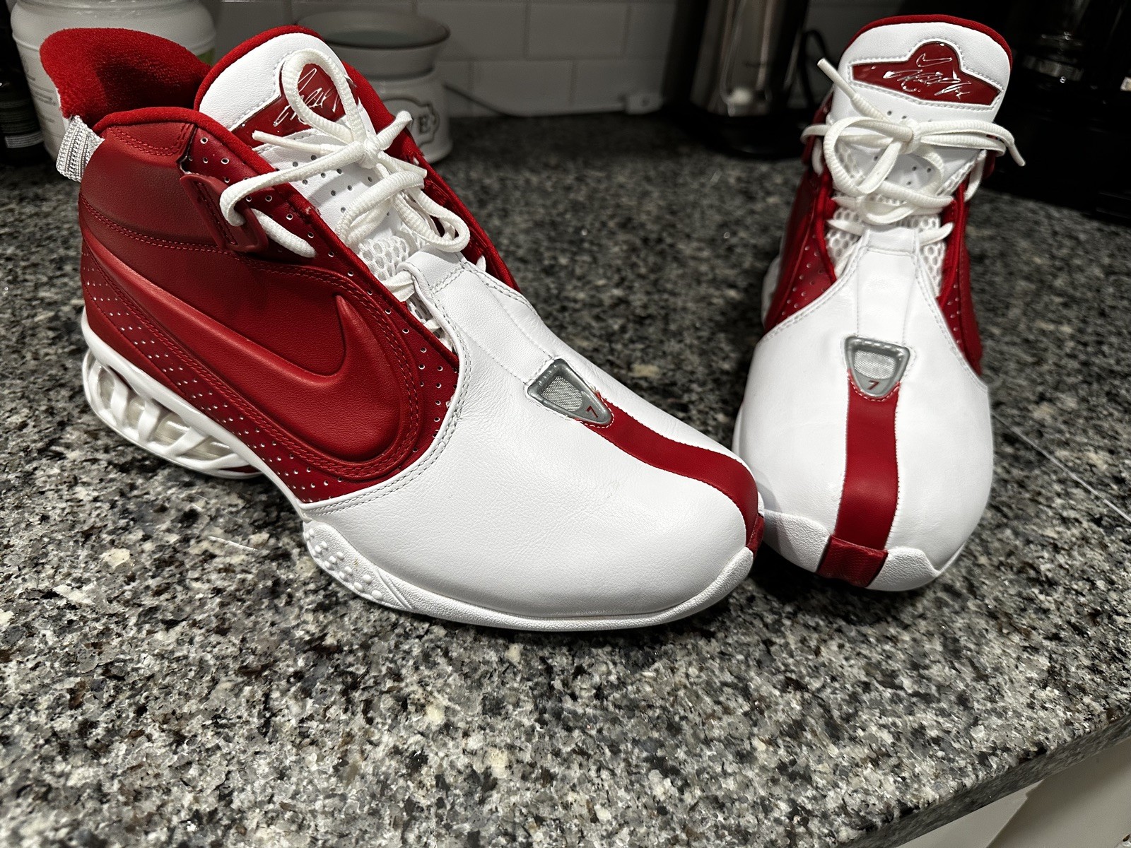RARE  Size 10.5 - Nike Air Zoom Vick 2 White Varsity Red