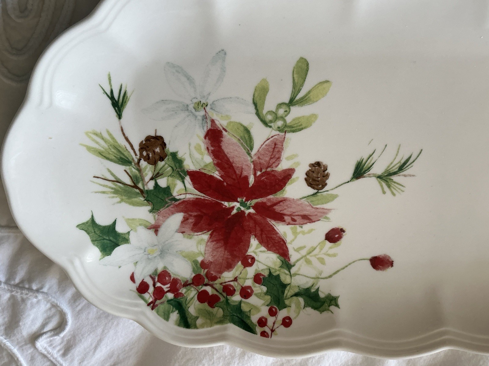 Lenox Winter Meadow serving tray EUC