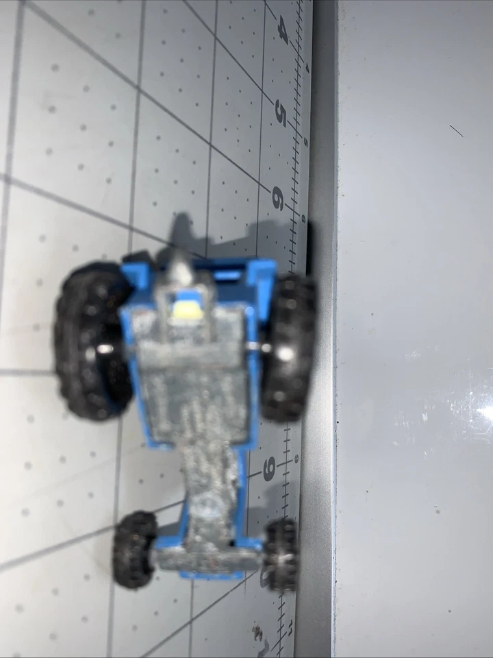 Vintage Matchbox Superfast No. 46 Ford Tractor Lesney Blue VG - Image 4 of 4