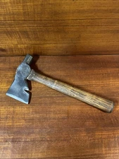 Vintage Stanley Handyman Half Hatchet H122 - Carpenter, Camp Axe