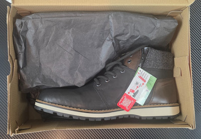 Size 10.5 Rieker Men's Ronny Water-Repellent Chukka Boots Black *New Damaged Box