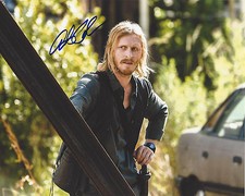 AUSTIN AMELIO SIGNED AUTHENTIC 'THE WALKING DEAD' DWIGHT 8X10 PHOTO w/COA ACTOR 