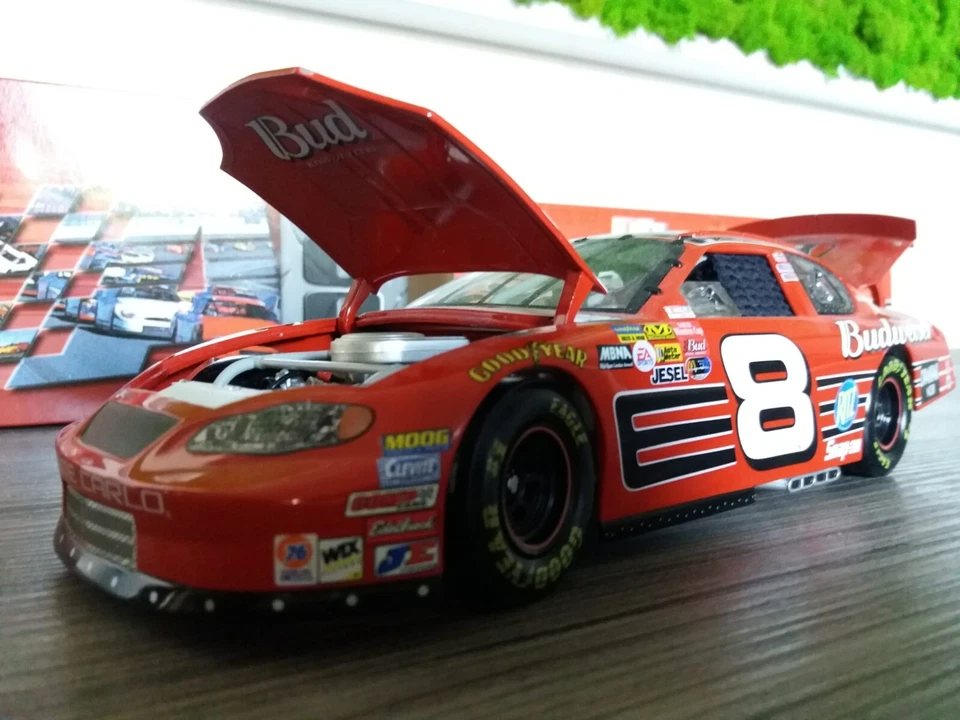 1/24 NASCAR modellino metallo Dale Earnhardt Jr #8 Budweiser - Immagine 4 di 4