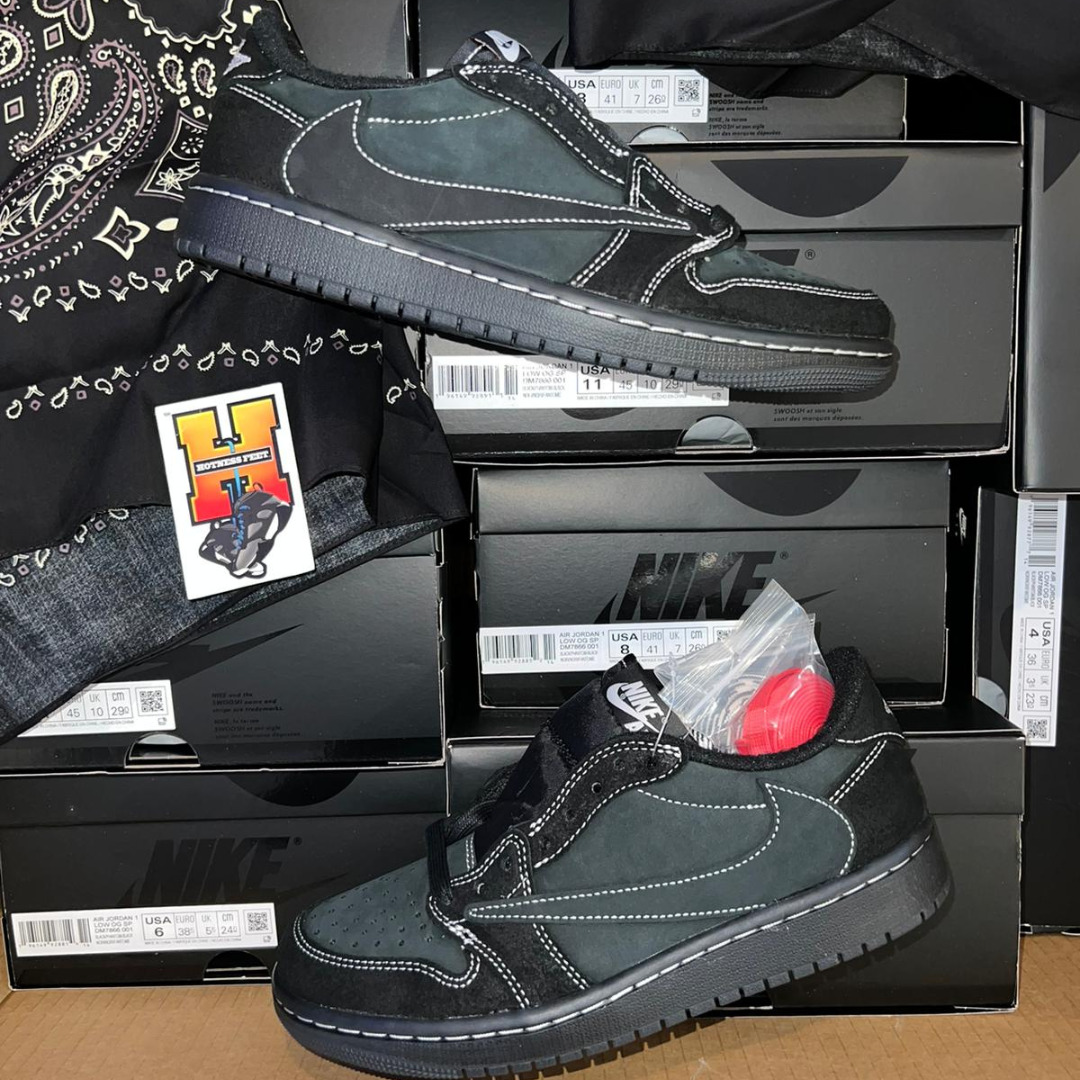 Air Jordan 1 Low x Travis Scott 'Black Phantom' (DM7866-001