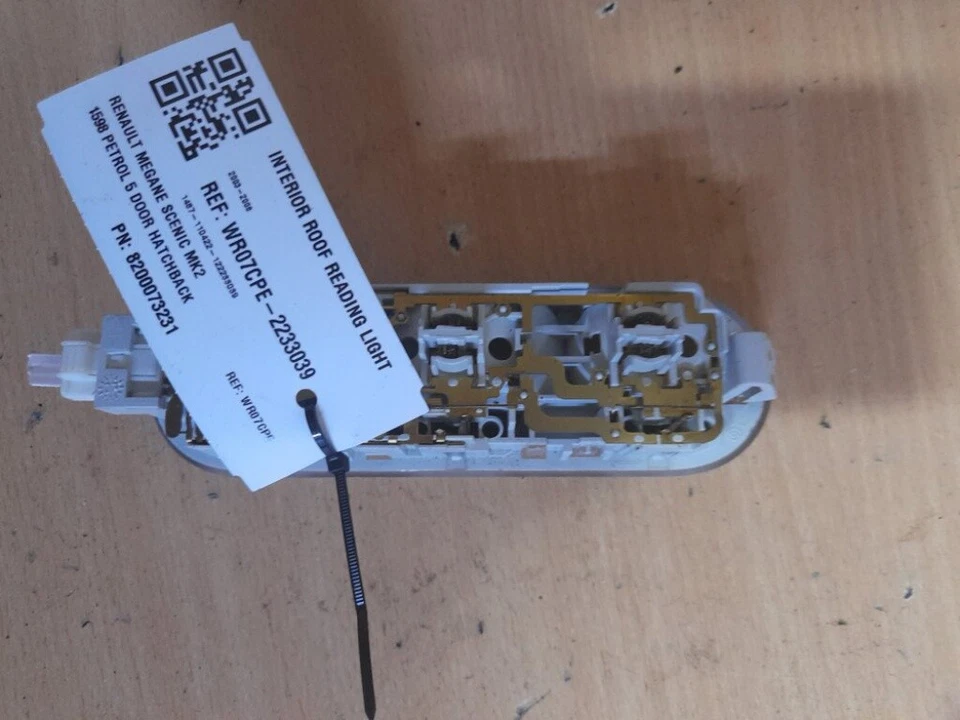 ВНУТРЕННИЙ СВЕТИЛЬНИК ДЛЯ ЧТЕНИЯ НА КРЫШЕ RENAULT MEGANE ЖИВОПИСНЫЙ MK2 2003-2008 8200073231 - Изображение 2 из 2