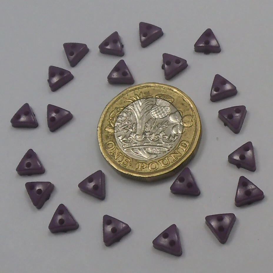 20 Small Purple 2 Hole Triangle Buttons: Craft Scrapbook Sewing Dolls: 6x6mm: UK - Image 3 of 4