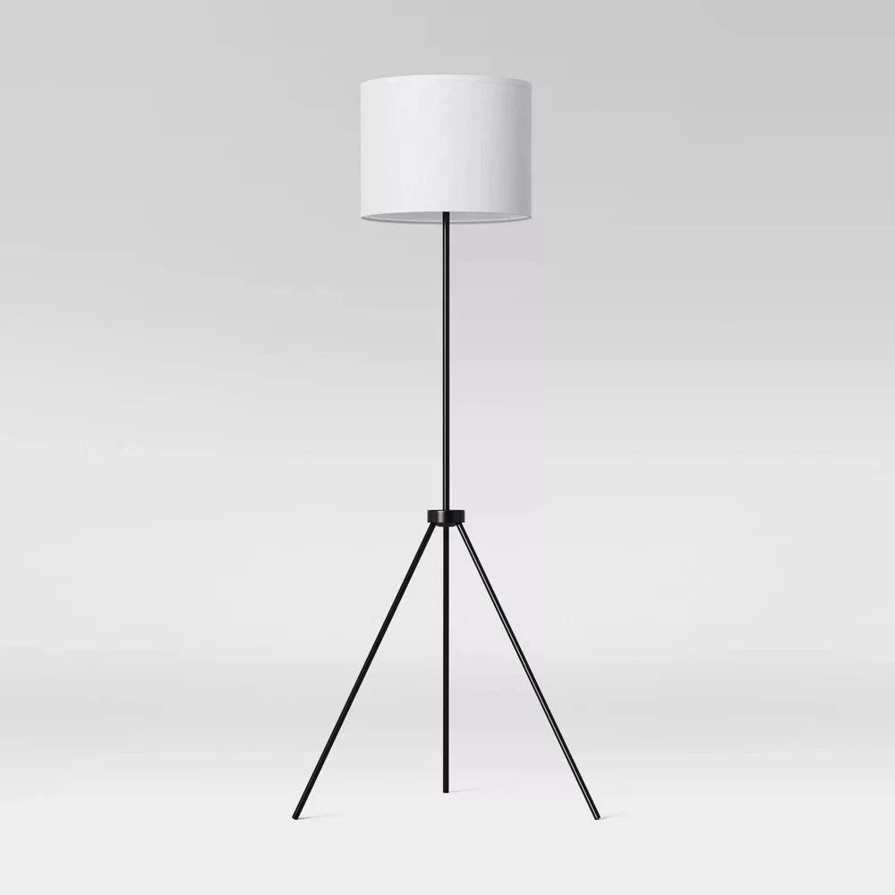 Room essentials lamp deals