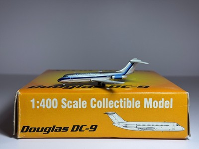 Aeroclassics 1:400 Eastern Airlines Douglas DC-9-10 N8911E Hockey Stick bare