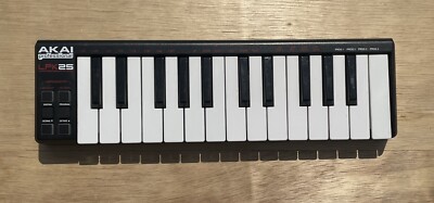 AKAI PROFESSIONAL LPK25 Performance Controller USB-Midi Keyboard Laptop
