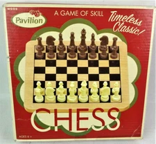 Pavilion Chess Set Toys R Us Wood Board Plastic Pieces Game of Skill Ages 6+