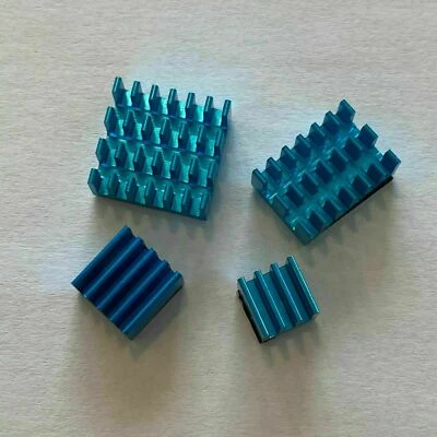 Raspberry Pi 4 Kühlkörper Kühler 4er-Set selbstklebend blau mit Klebefolie