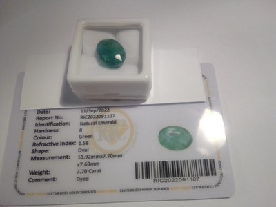 nat.Smaragd, Emerald, oval facet 7,7ct 10,9x7,7mm transluzent nachbildung