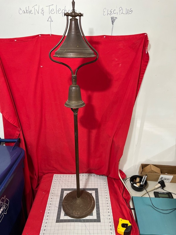 Antique 2-Bell Shades Elec.Floor Lamp,All Metal,UNIQUE-local pickup only 98223 