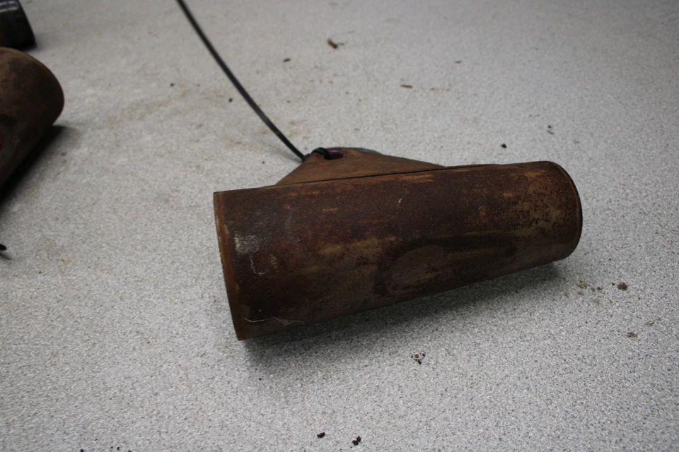 Kawasaki A1SS A7 1968 faro izquierdo soporte horquilla oreja P1-8208.Hi Foto 3 de 4