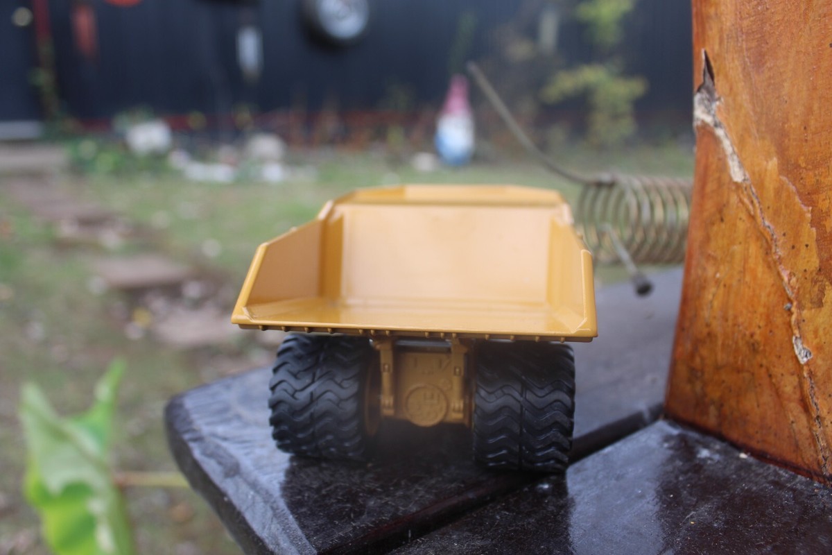 CAT 797F Dump Truck Metal Die-Cast 1:101 Scale Dump Truck By Toy