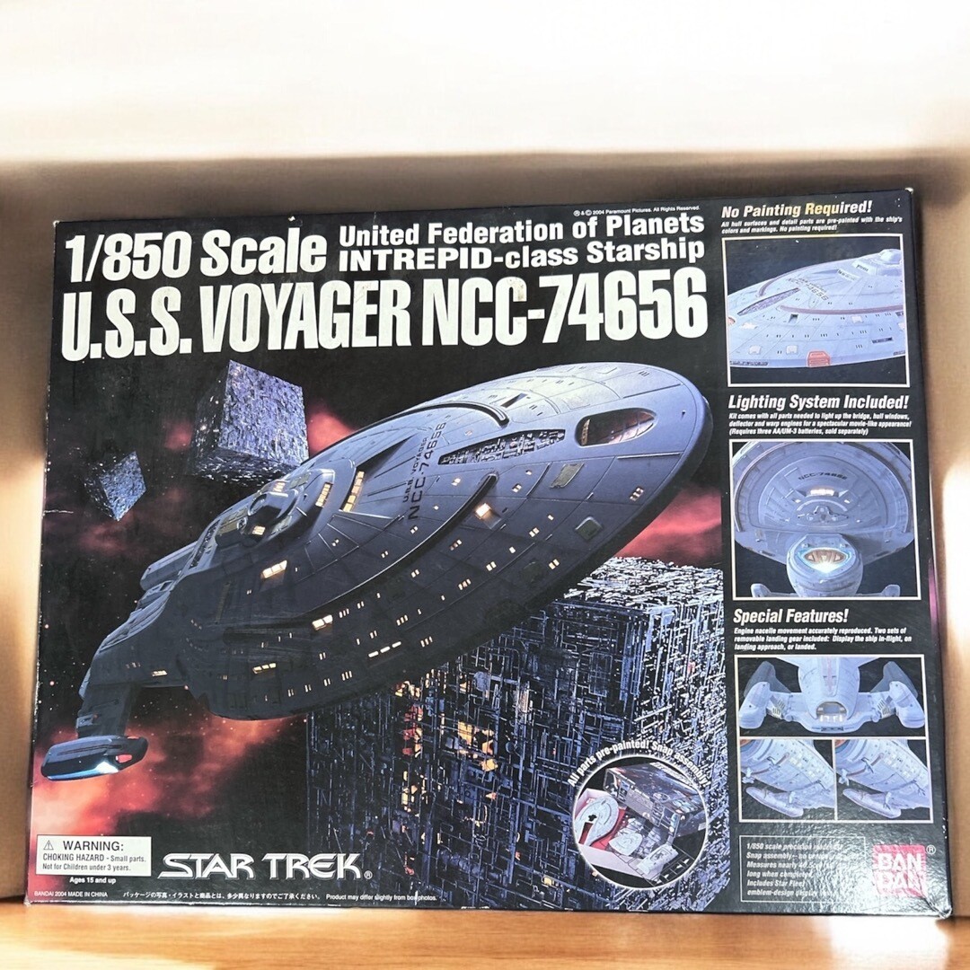 BANDAI STAR TREK U.S.S.VOYAGER NCC-74656