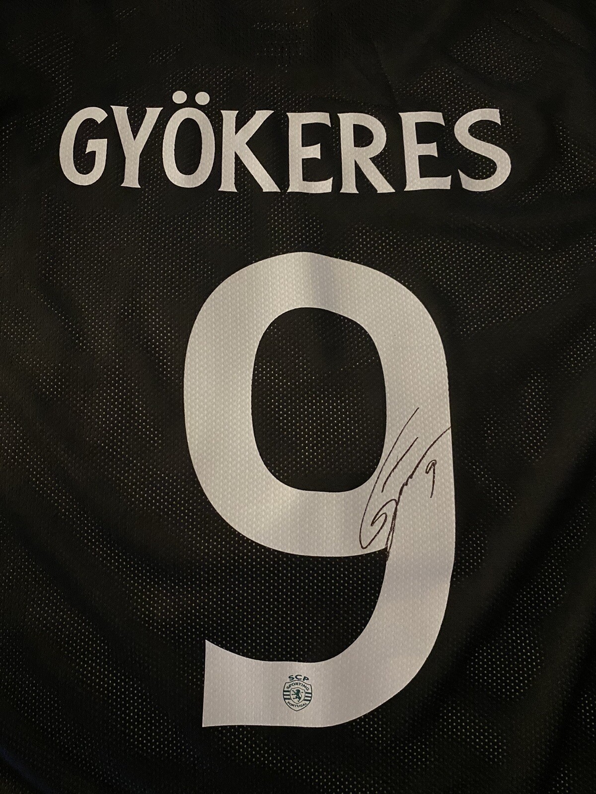 Maillot signé Viktor Gyökeres Sporting Lisbonne en polyester premium avec autographe