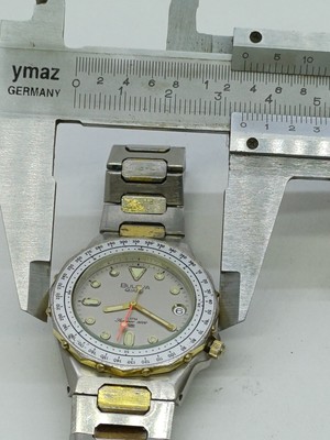 VINTAGE BULOVA 10 ATM SUPERIOR 2000 QUARTZ WATCH TOW TONE 1980 
