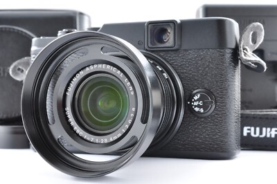 Fuji Fujifilm X10 Compact Digital Camera Black From JAPAN