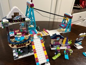 LEGO FRIENDS: Snow Resort Ski Lift (41324) - Retired