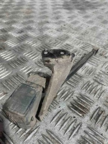 AUDI A6 4A2, C8 Höhenstandsensor hinten rechts 4B0907503 2.50 Diesel 32455905