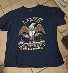 Luke Combs 2023 World Tour T-Shirt  Men’s Size Large Doin This World Tour