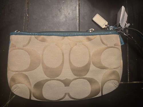 NWT Coach Large Corner Zip Wristlet In Signature Stripe Khaki Jade F49518 - Picture 4 of 7