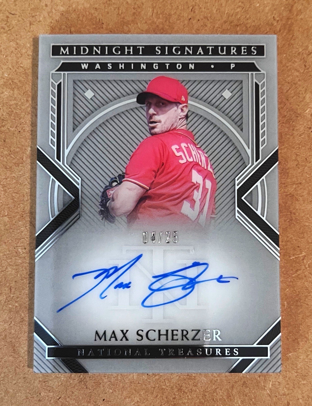 2021 National Treasures MAX SCHERZER Midnight Signatures Auto 4/25 World Series
