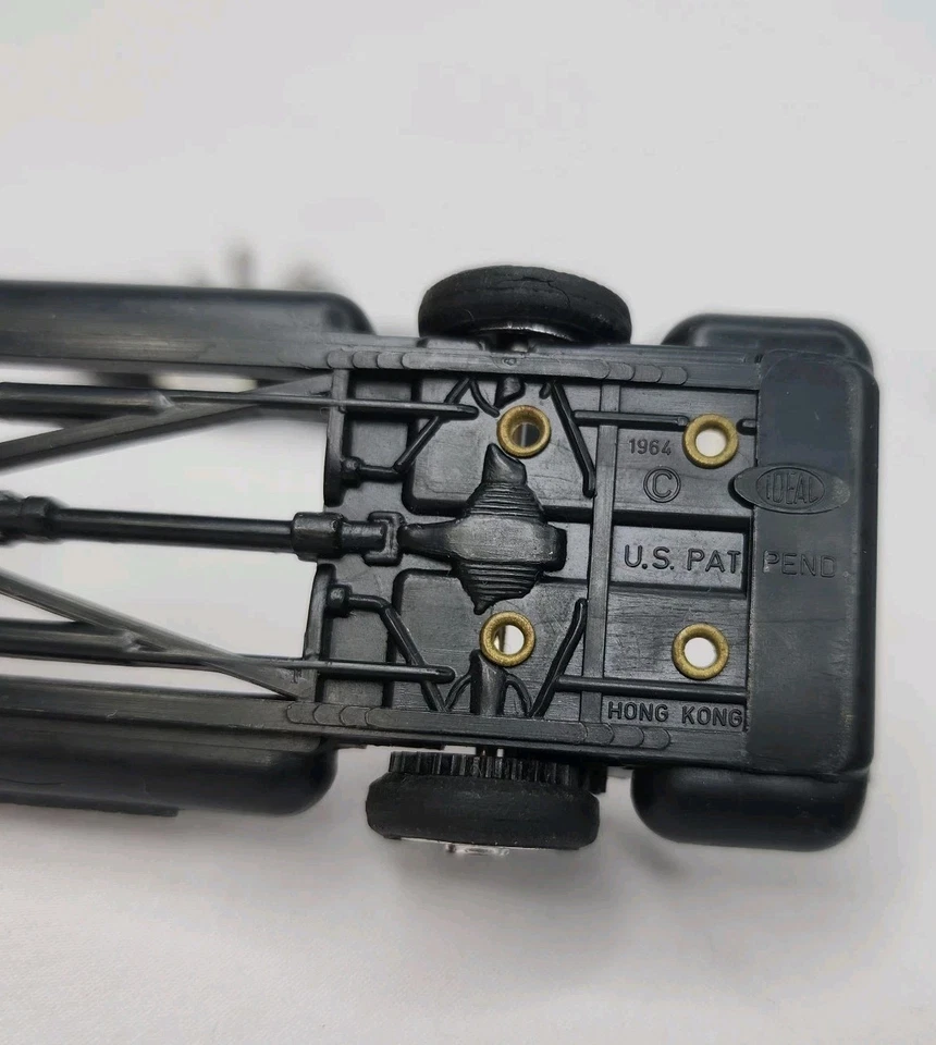 Lote Ideal Motorific 1964 - Carrocerías Chevy Hot Rod #14 y ’57 + 4 chasis + 2 motores Foto 4 de 4