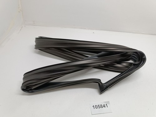 Gasket Glass Door Front Left For Suzuki Grand Vitara JB424W-5