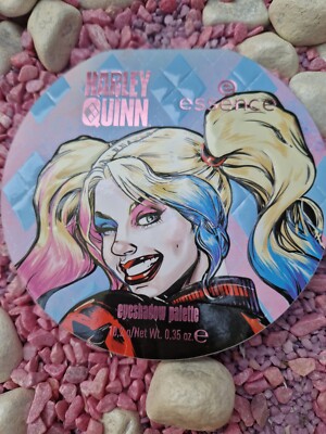 Essence Harley Quinn Eyeshadow Palette 1x10,2g 02 Mad Love Vegan
