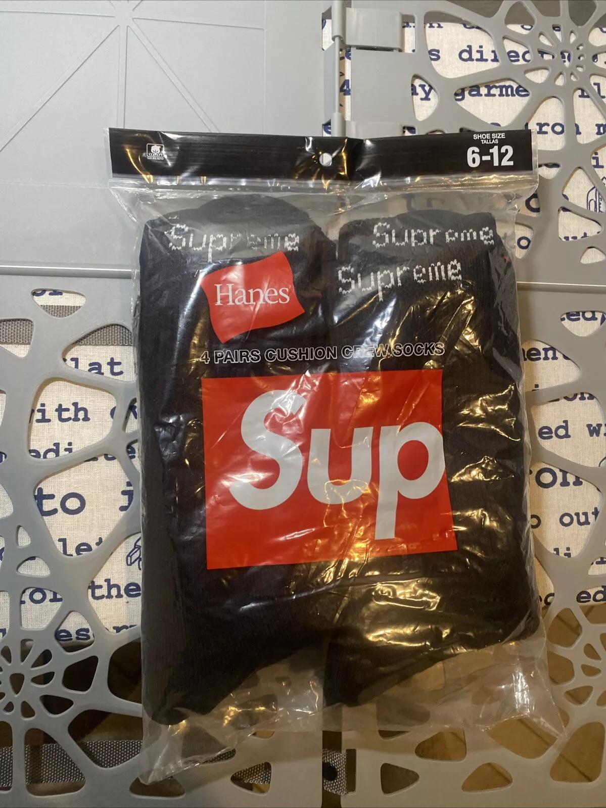 Lot de 4 chaussettes noires Supreme X Hanes Crew taille 6 12 authentiques neuves avec étiquettes
