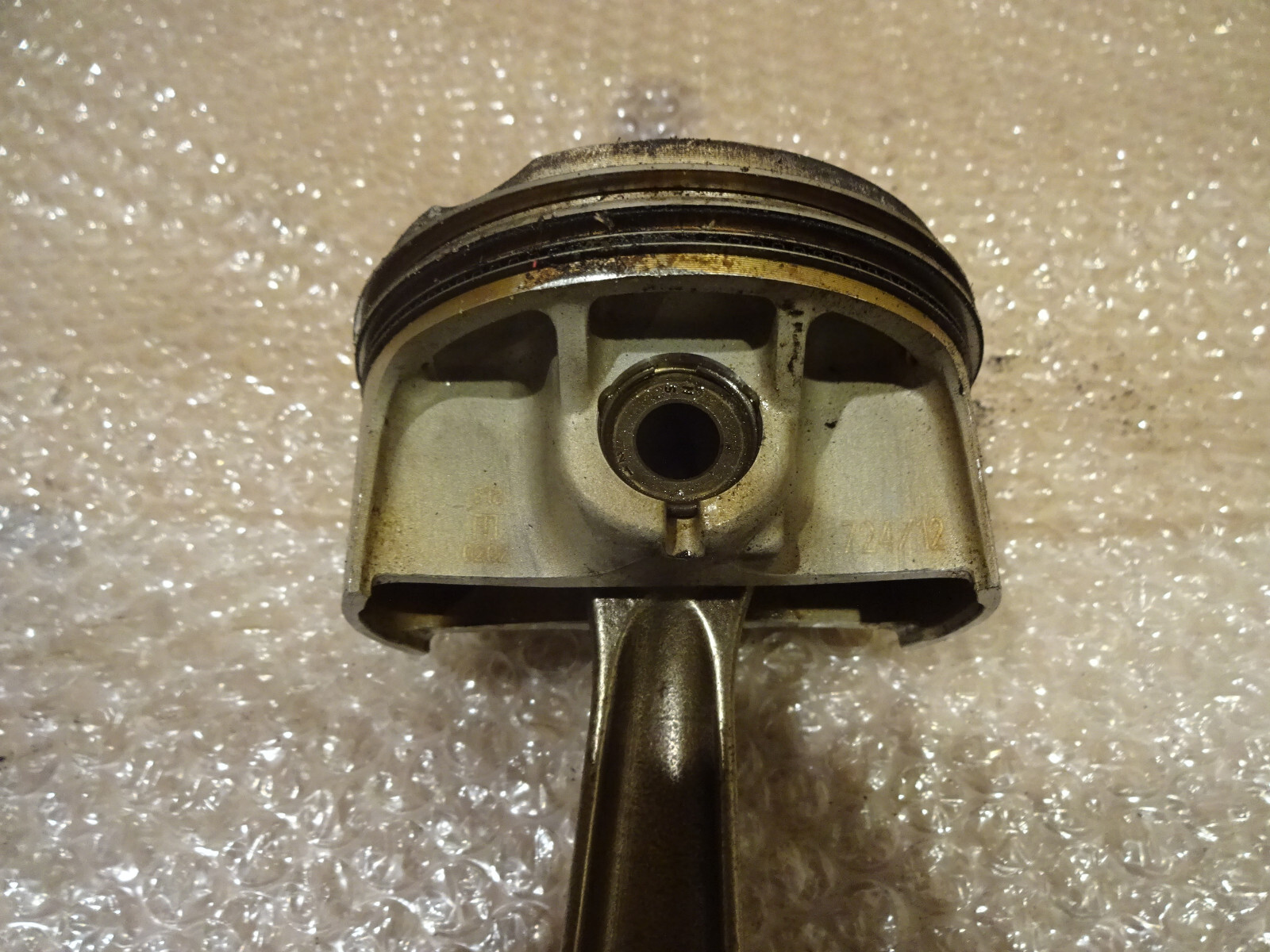 Maserati 4200, Quattroporte-RH Engine Piston & Con Rod Cyl# 3 -P/N 198410-192402