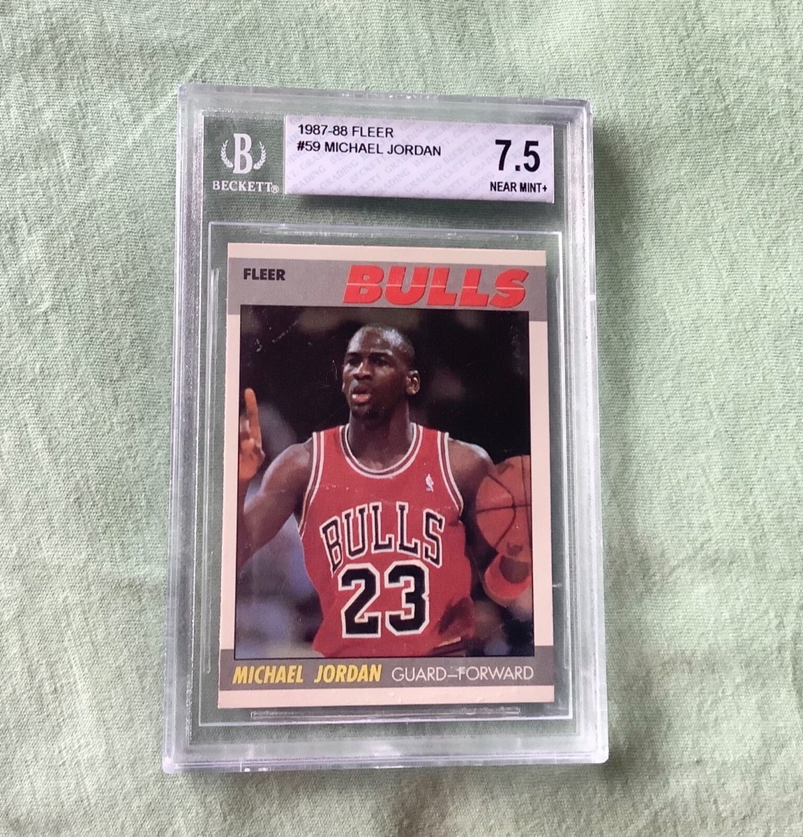 ジョーダンカード 1987年 Fleer 2年目 1987-88 Fleer Michael Jordan 2nd Year Card! PSA 7 NM! HOF