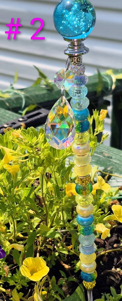 Estacas decorativas de plantador de fadas com contas de vidro e acento de prisma de cristal - Imagem 3 de 4