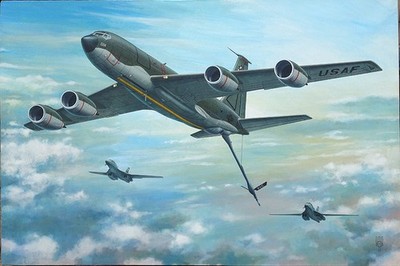 Roden 350 Boeing KC-135R Stratotanker 1/144 plastic model kit