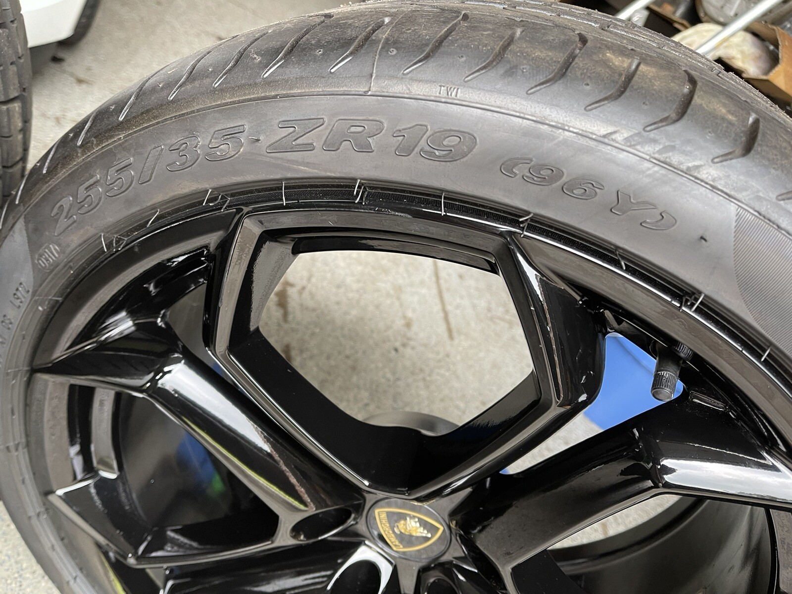 Aventador Lamborghini Wheels and Tires  Lamborghini Murcielago