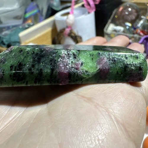 Raw Specimen Ruby in Zoisite Crystal UV Flashes 99gGeology strong flash 75mm - Picture 6 of 7