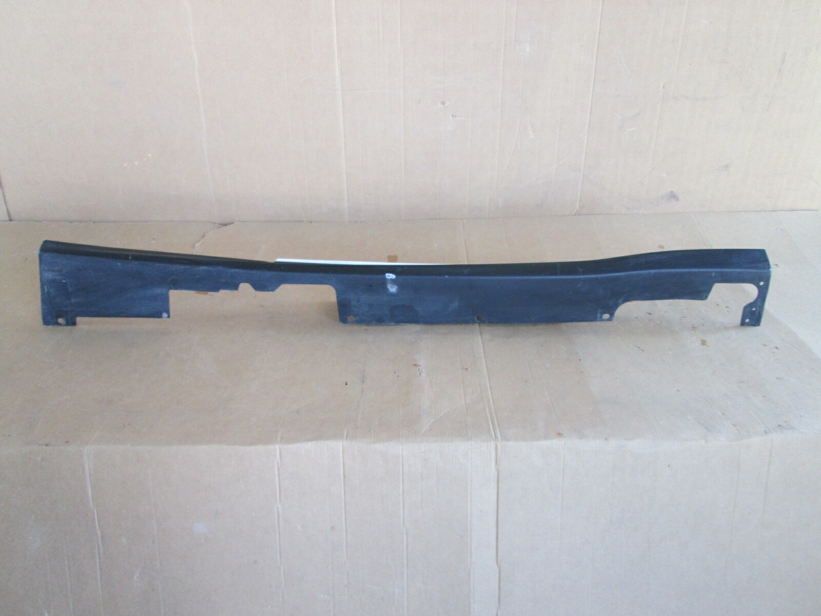 Ferrari F12 Berlinetta LH Rocker Panel / Side Skirt # 84306400 