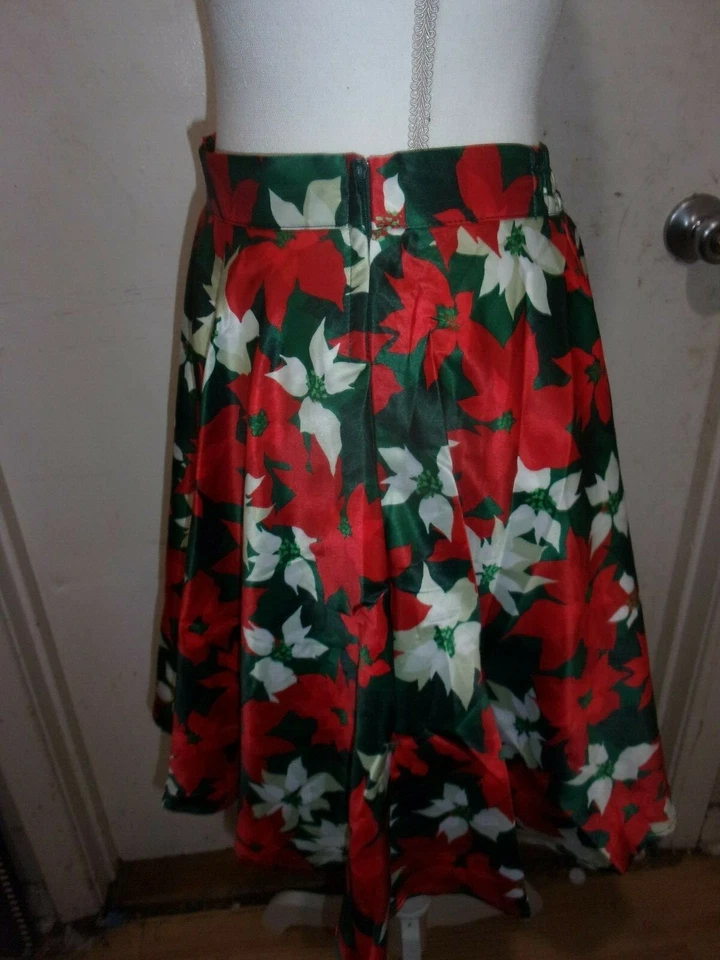 Modcloth Poinsettia Christmas "In Your Midst" Floral Skirt Sizes S,M,L (B142) - Image 4 of 4