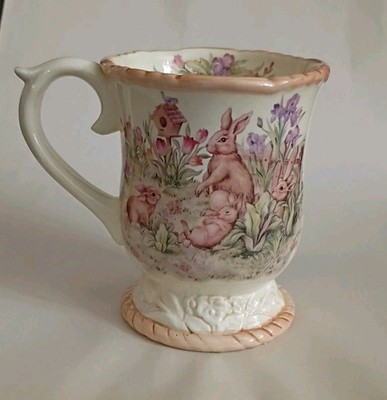 Cracker Barrel Easter Traditions Bunnies Footed Coffee Mug Cup Spring
