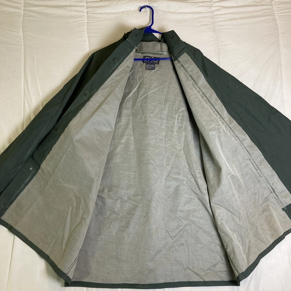 Dutch Harbor Gear XL Heavy Duty Rain Coat W/Hood Green Button Up EUC - Image 2 of 4