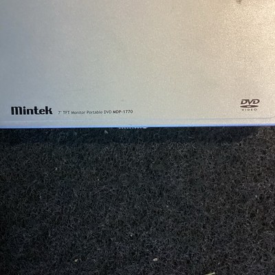 Mintek MDP-1770 Portable DVD Player 7in TFT Screen DVD Silver