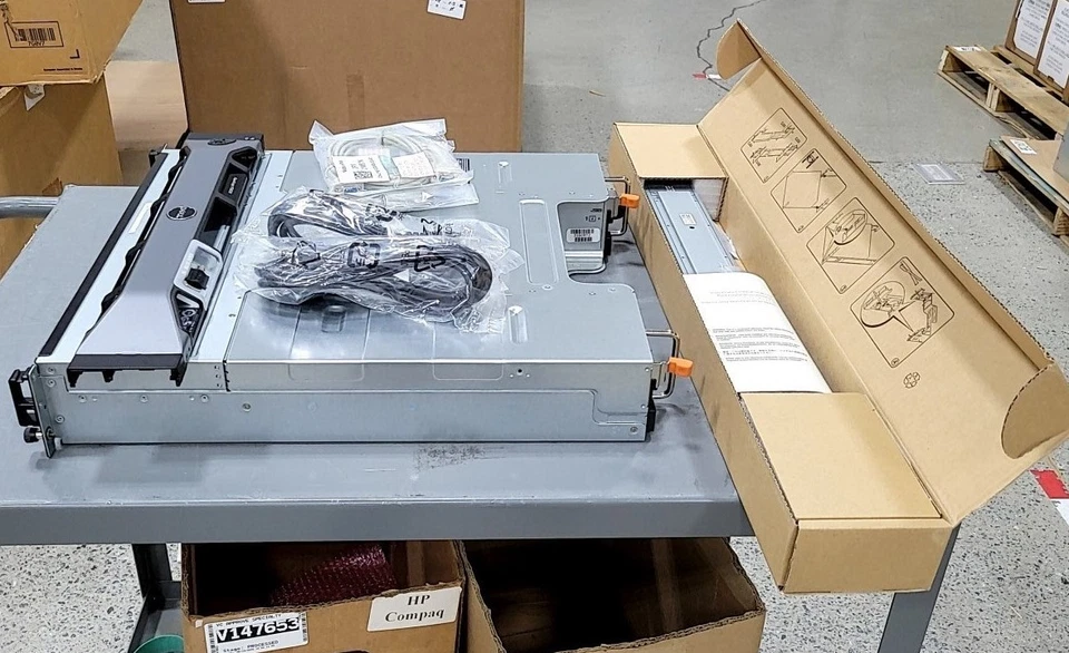 Arreglo de almacenamiento Dell Equallogic PS6210 E04J 24 bahías VER NOTAS Foto 4 de 4